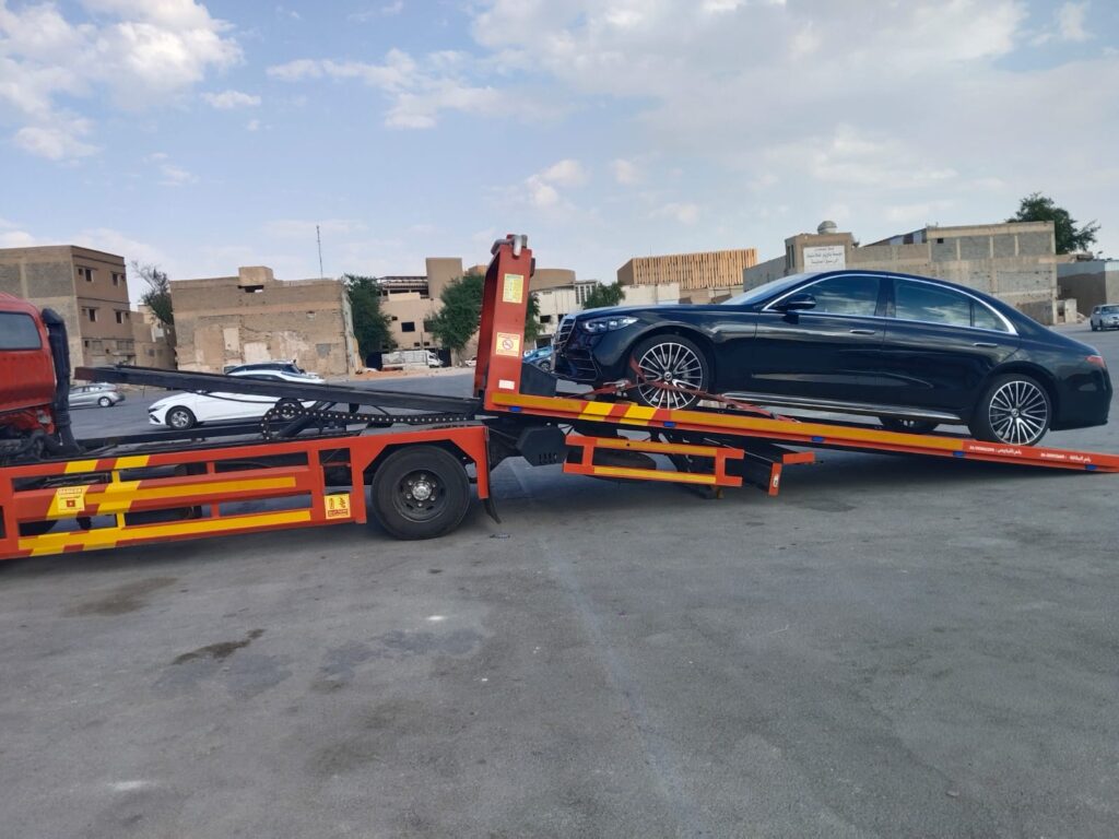 استرجاع المركبات بسرير مسطح