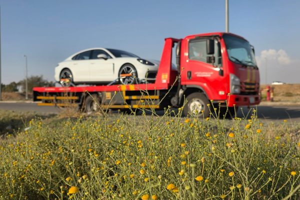 خدمة سحب السيارات في شمال الرياض بسطحة حديثة